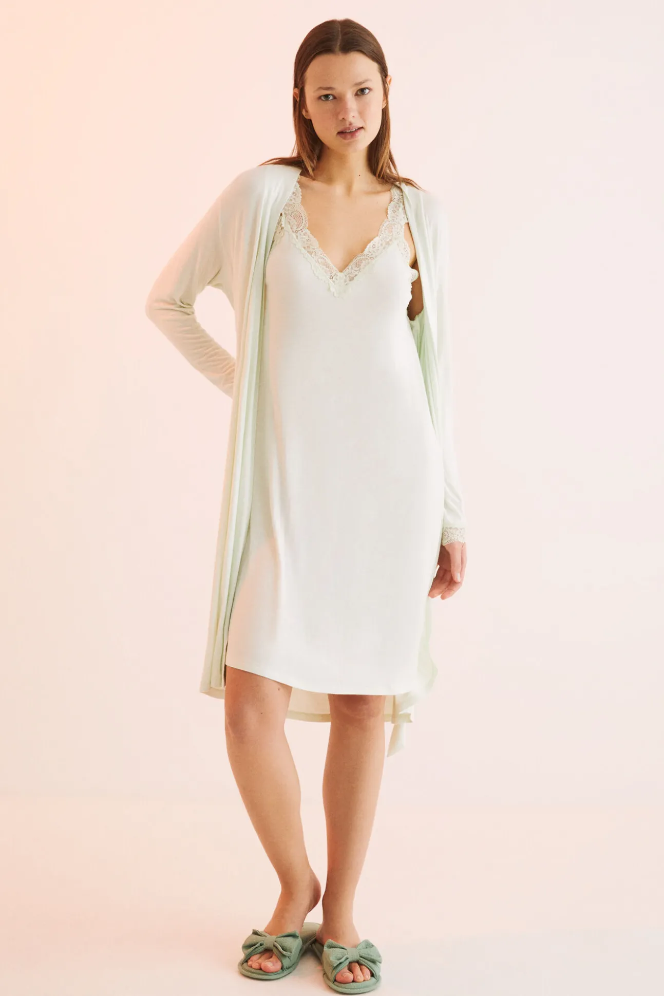 Bata Midi Encaje Verde