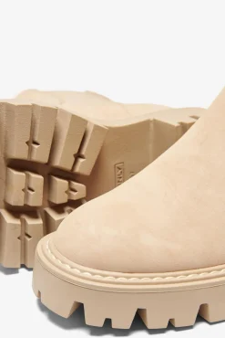 Bota Chelsea Suela Track Polipiel