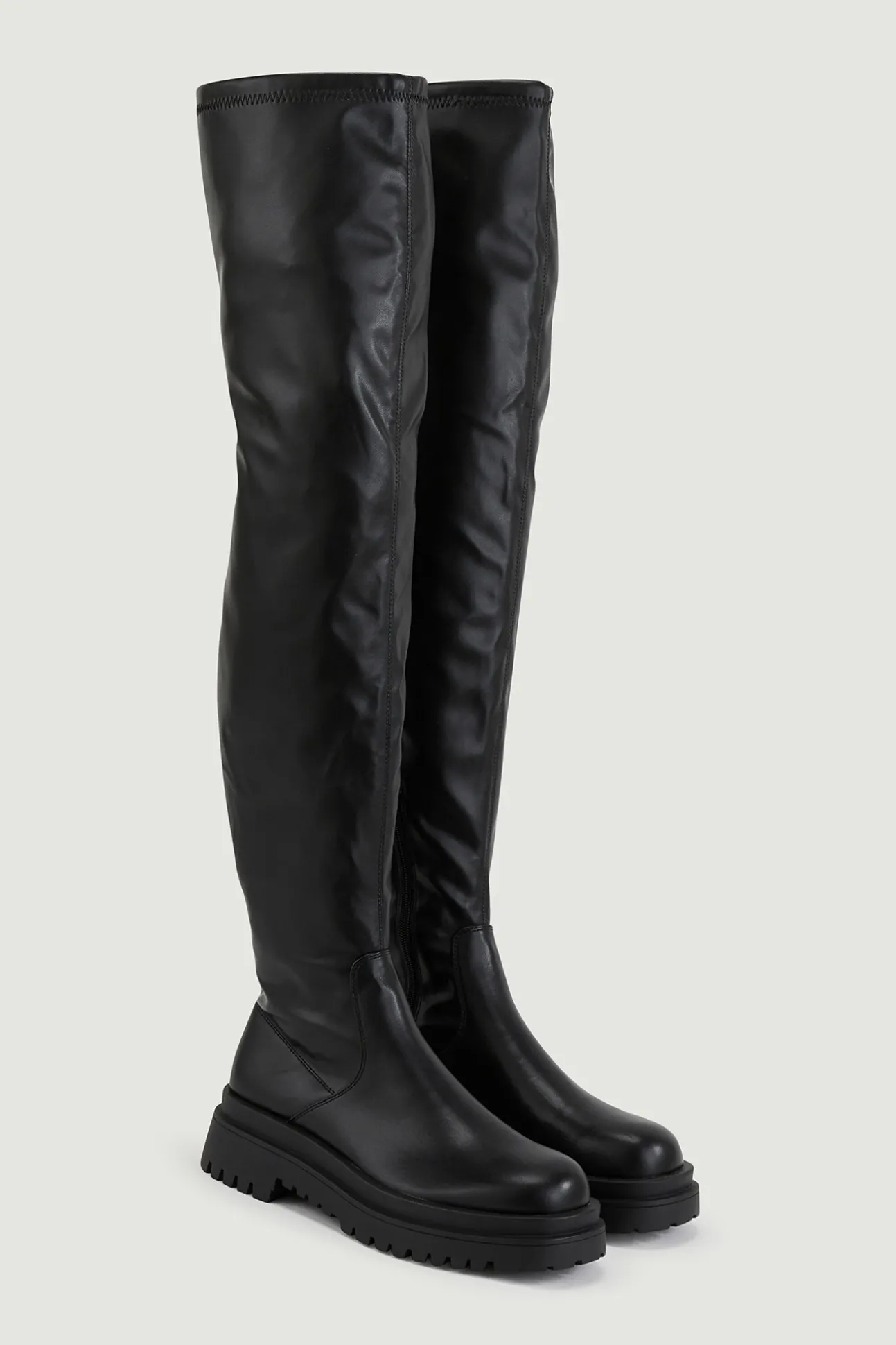 Botas Polipiel Mosqueteras Flexibles Con Suela Dentada