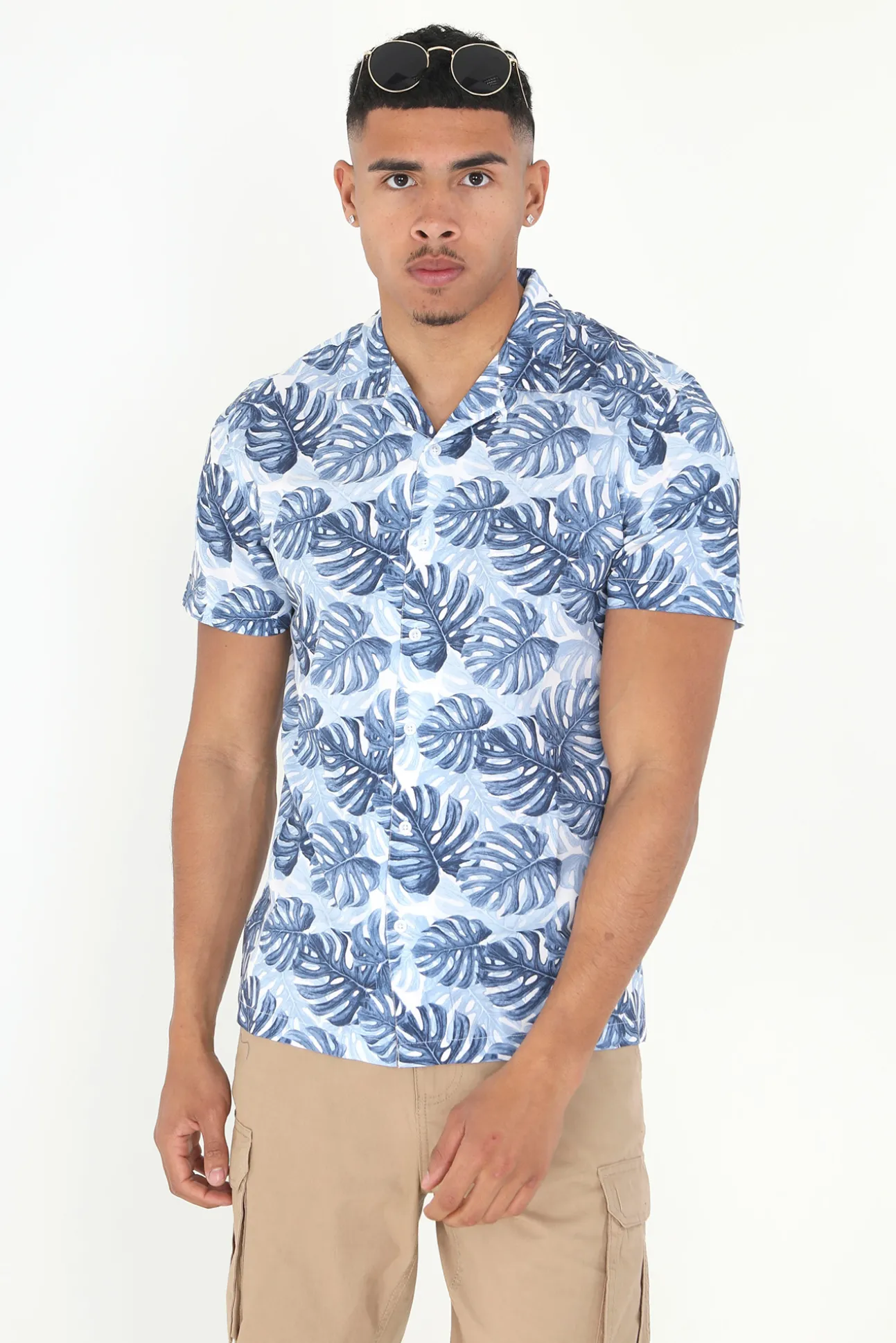 Camisa Manga Corta Y Estampada.
