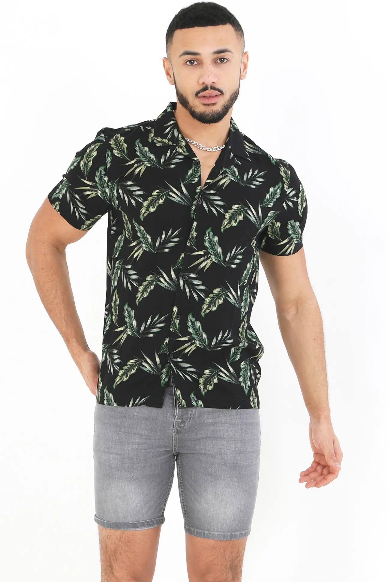 Camisa Manga Corta Y Estampada.