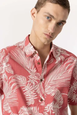 Camisa Slub Regular Fit Estampado Hojas