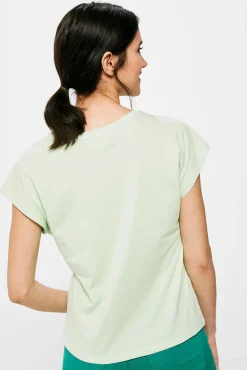 Camiseta Bolsillo Bordado Suizo