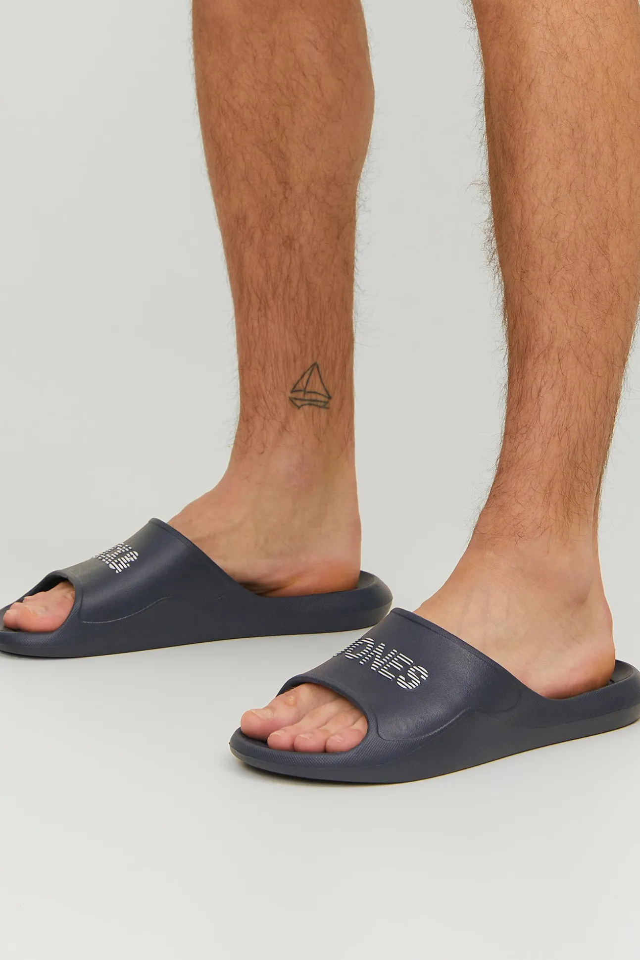 Chanclas Logo