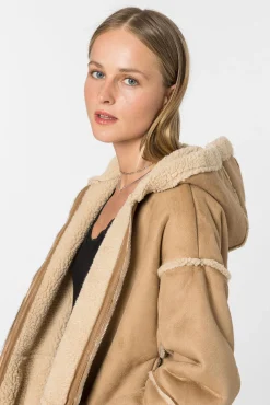 Chaqueta Oveja Polipiel Con Capucha