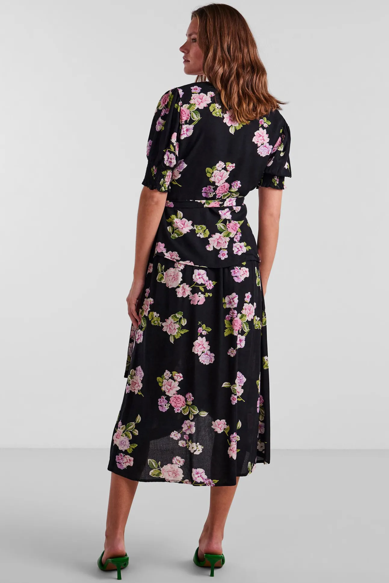 Falda Midi Cruzada.