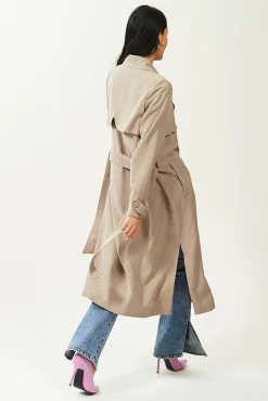 Gabardina Larga De Tejido Vaporoso