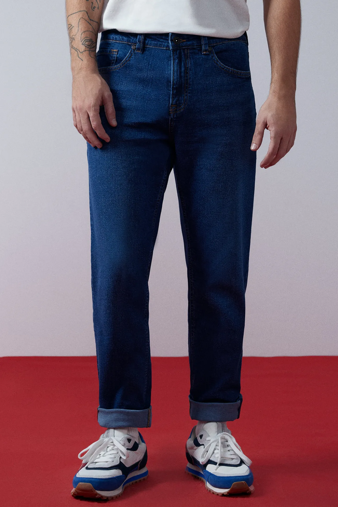 Jeans Regular Lavado Medio Oscuro