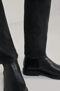 Jeans Slim Ligero Negro Lavado