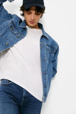 Jeans Slim Straight Lavado Medio Oscuro