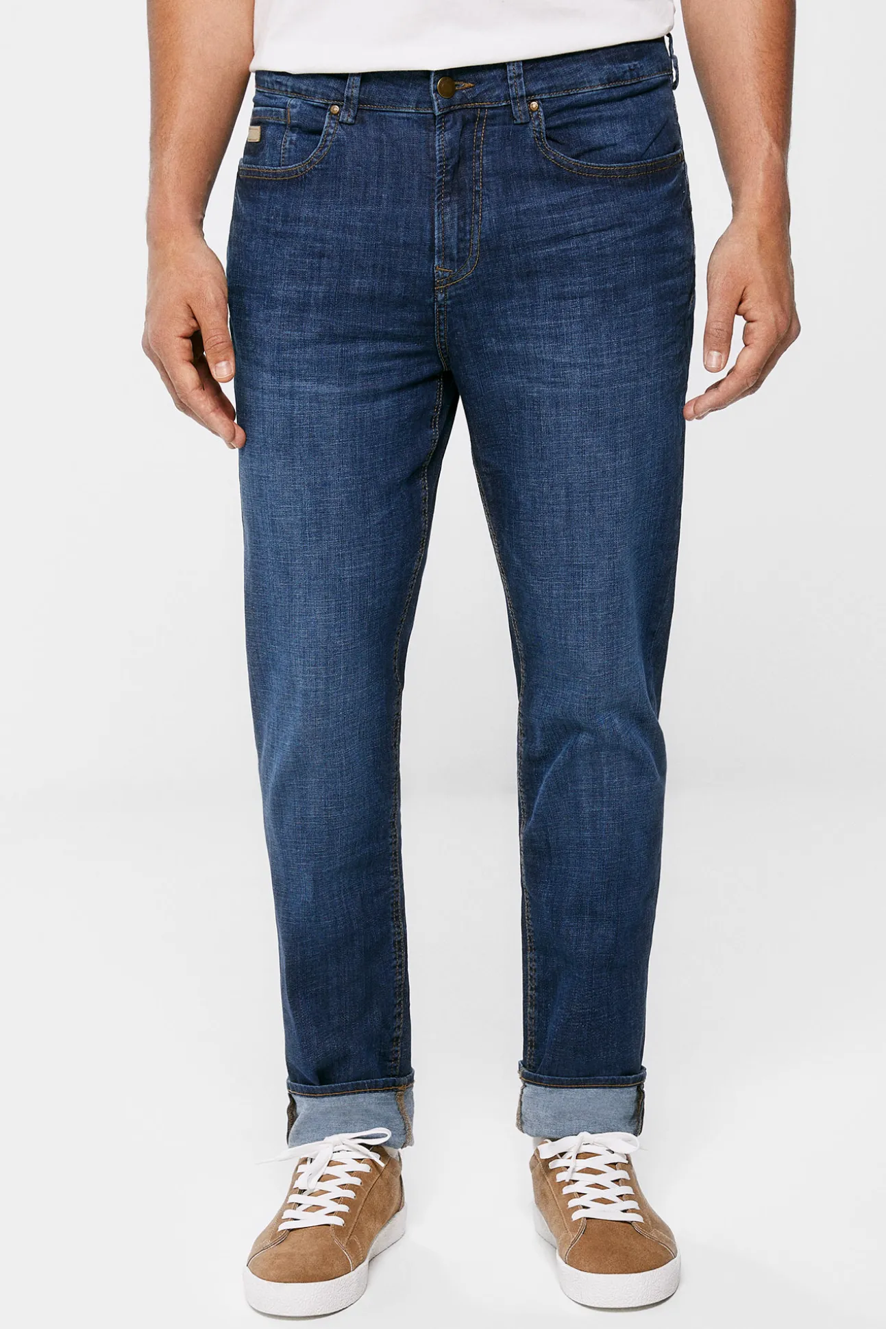 Jeans Slim Ultra Ligero Lavado Medio Oscruo