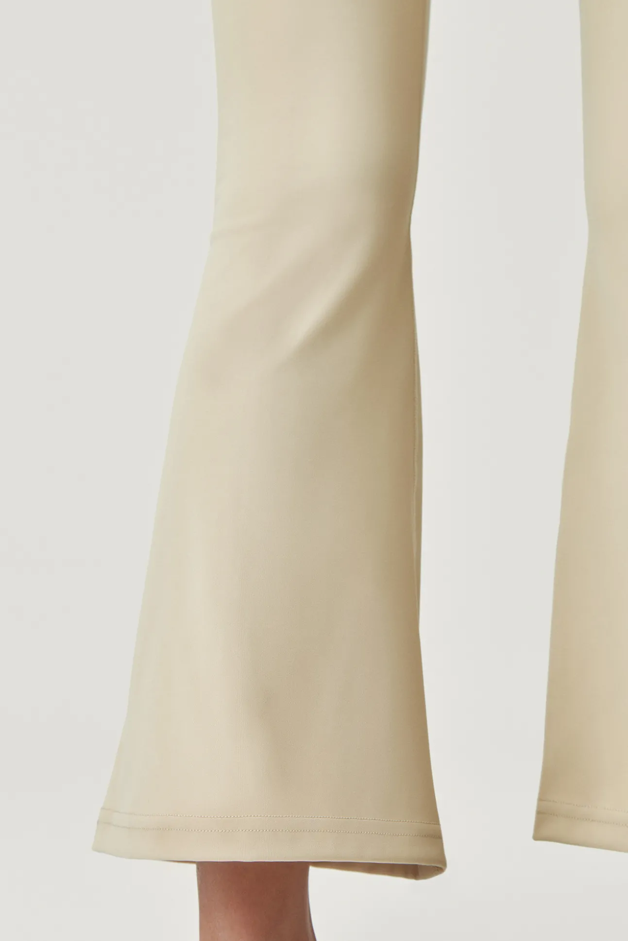 Legging Jin Flare Oat Milk