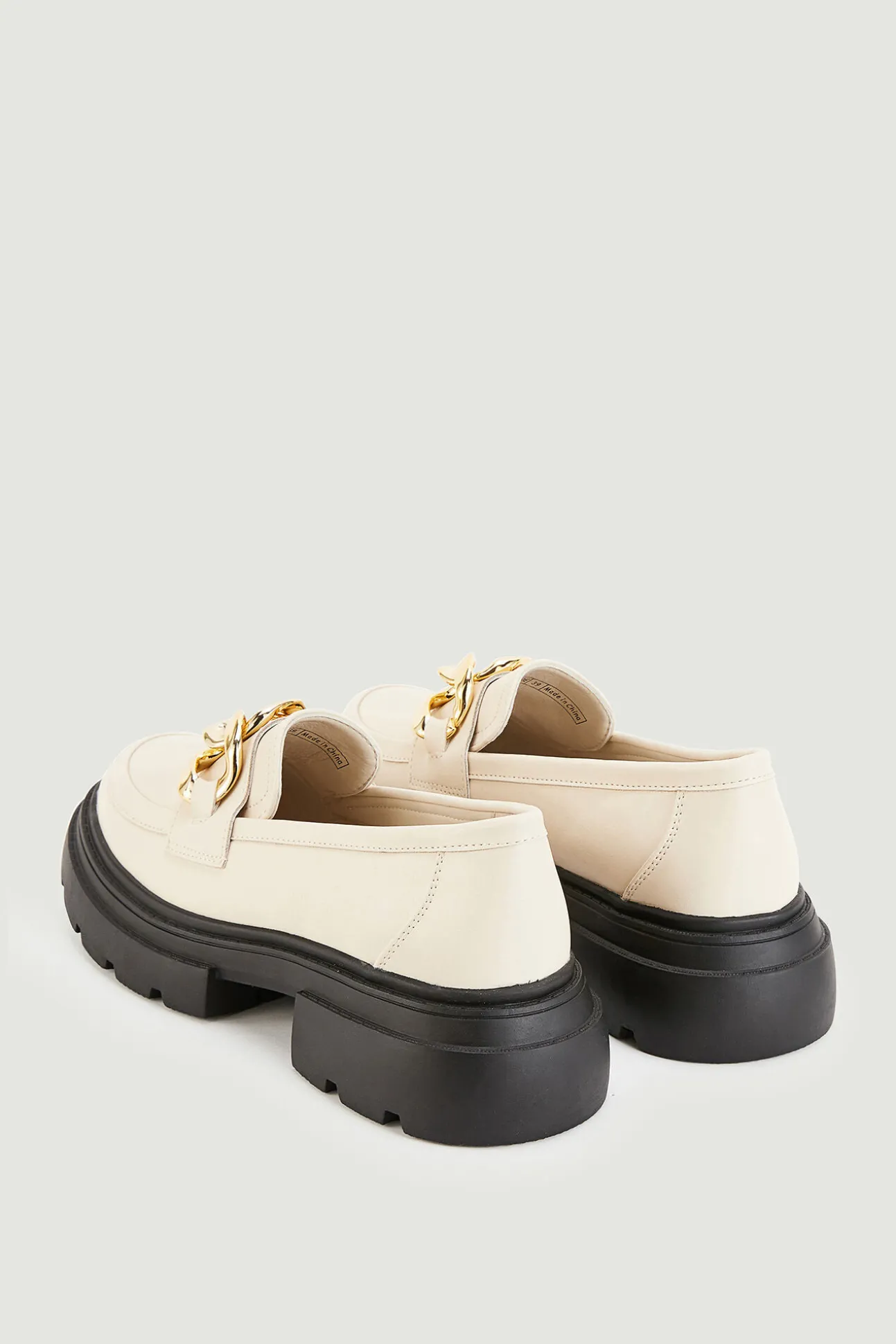 Mocasines Chunky Con Hebillas Doradas Polipiel