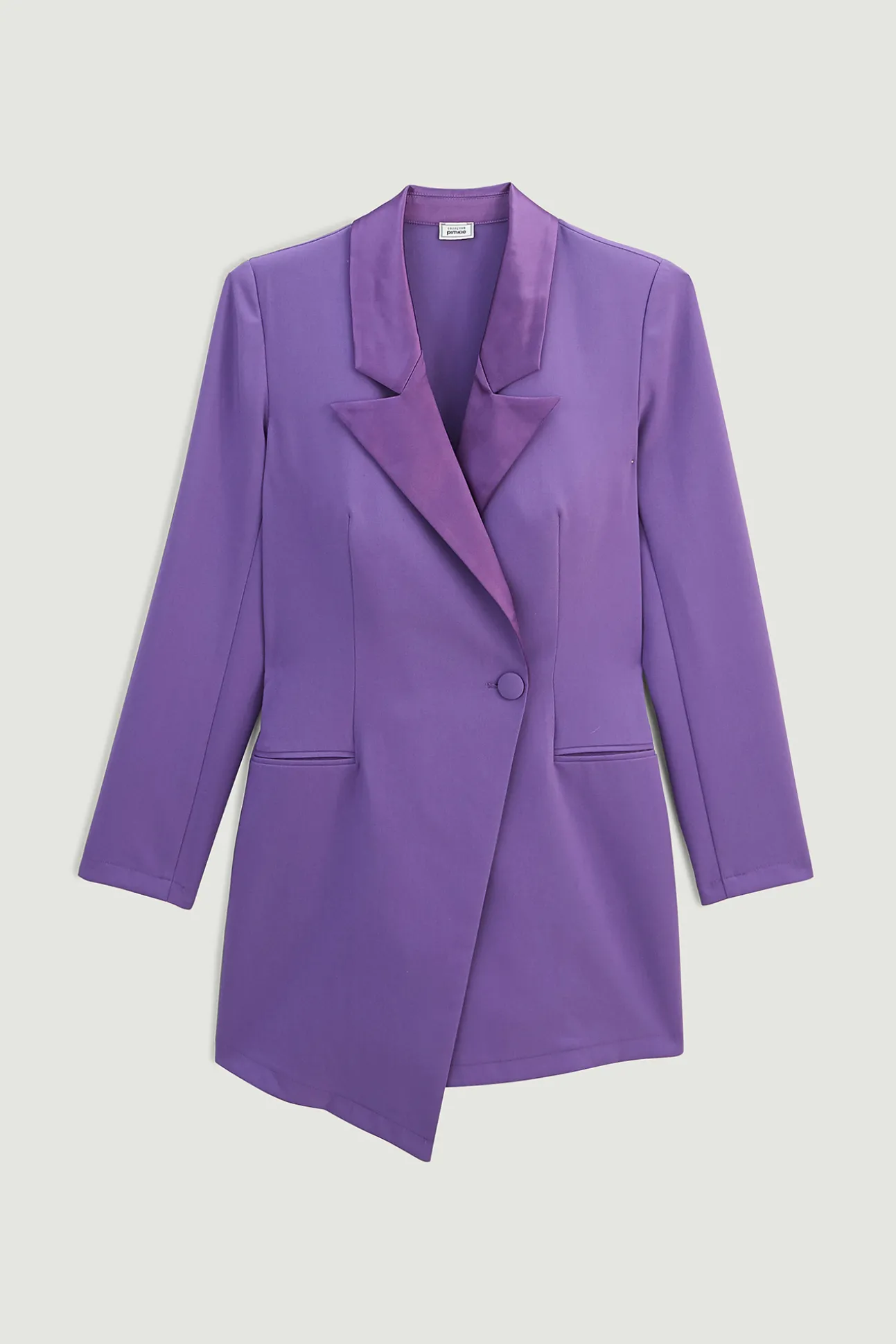 Mono Corto Blazer Con Cuello Saten