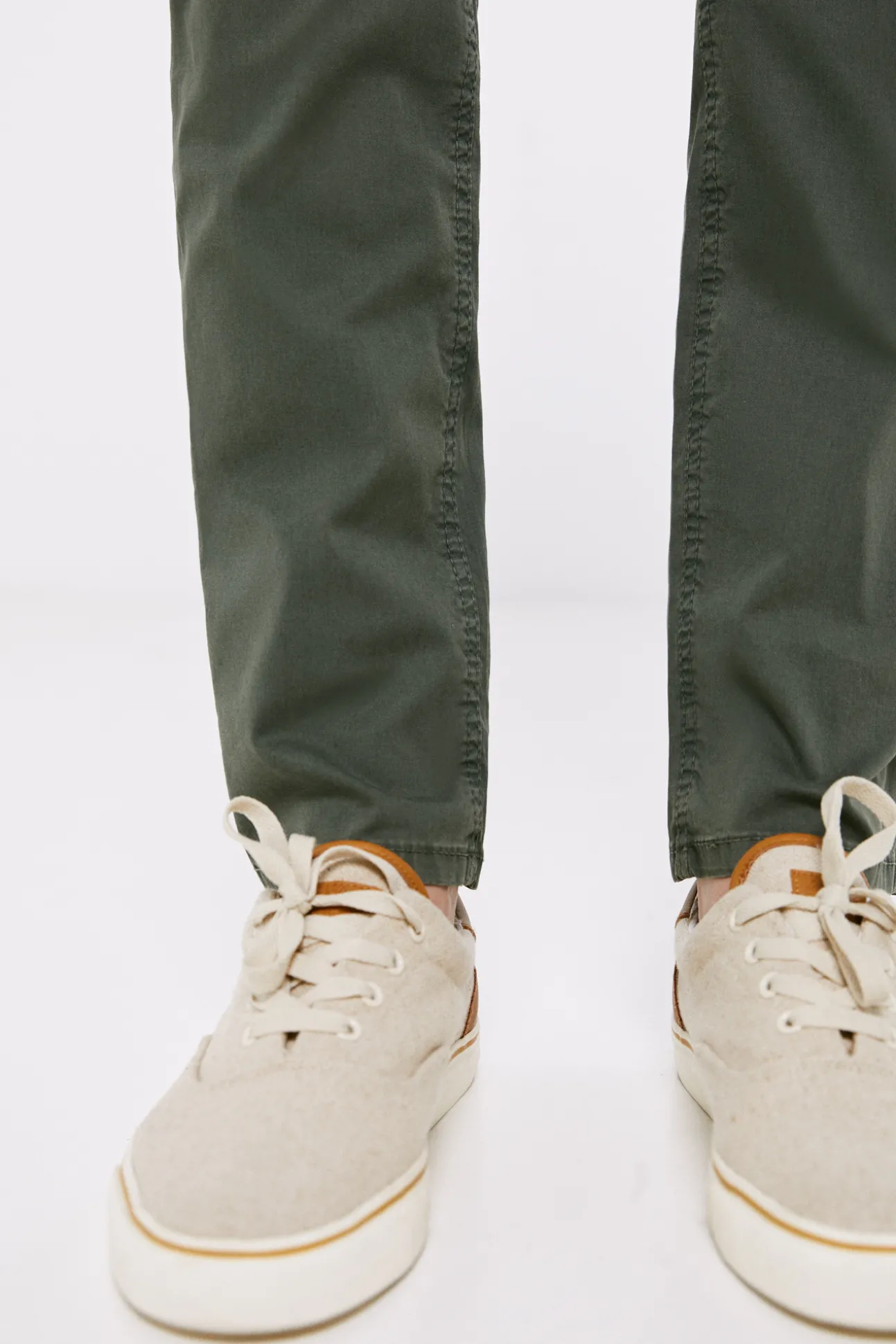 Pantalon 5 Bolsillos Ligero Color Slim Lavado