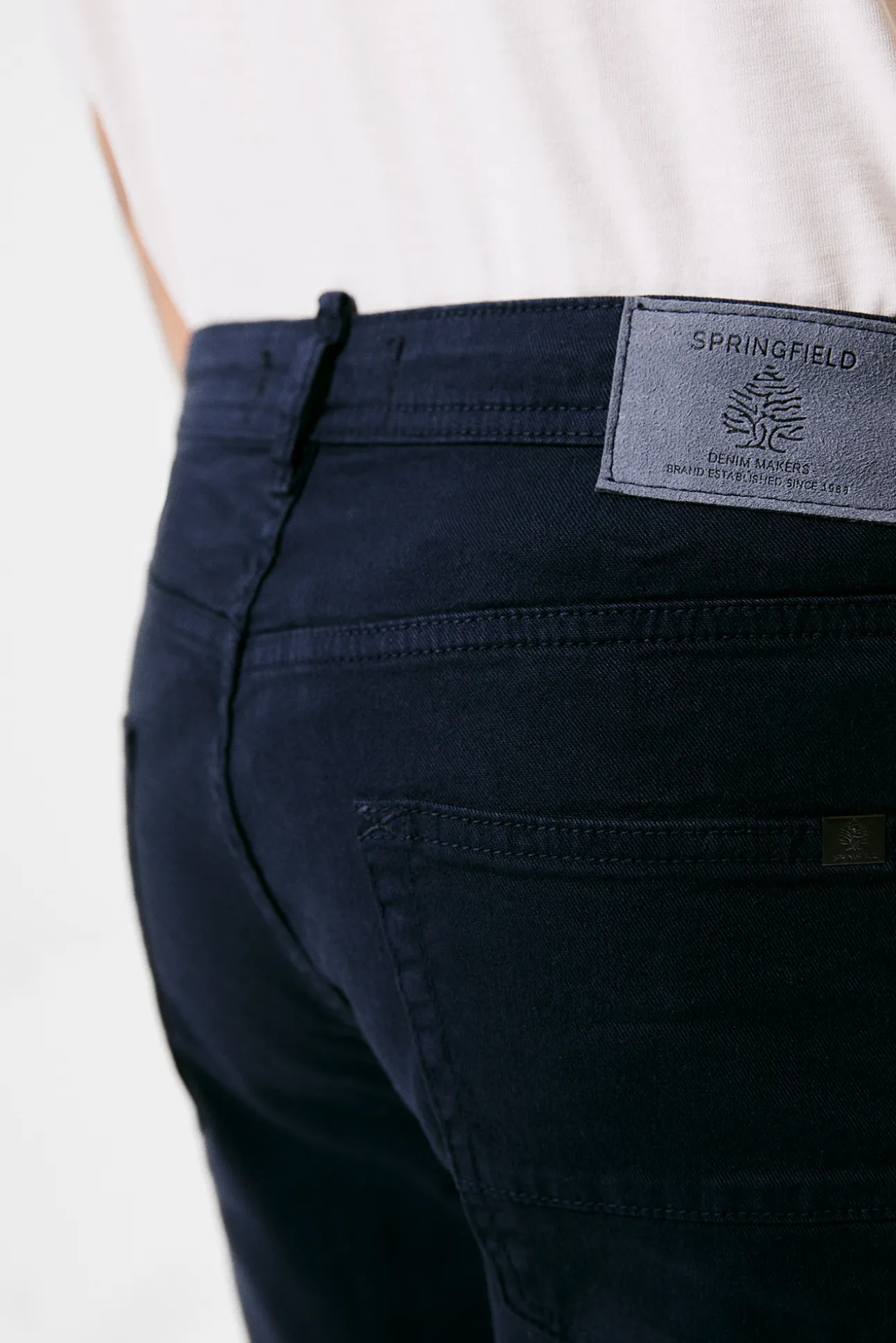 Pantalon Slim 5 Bolsillos Color