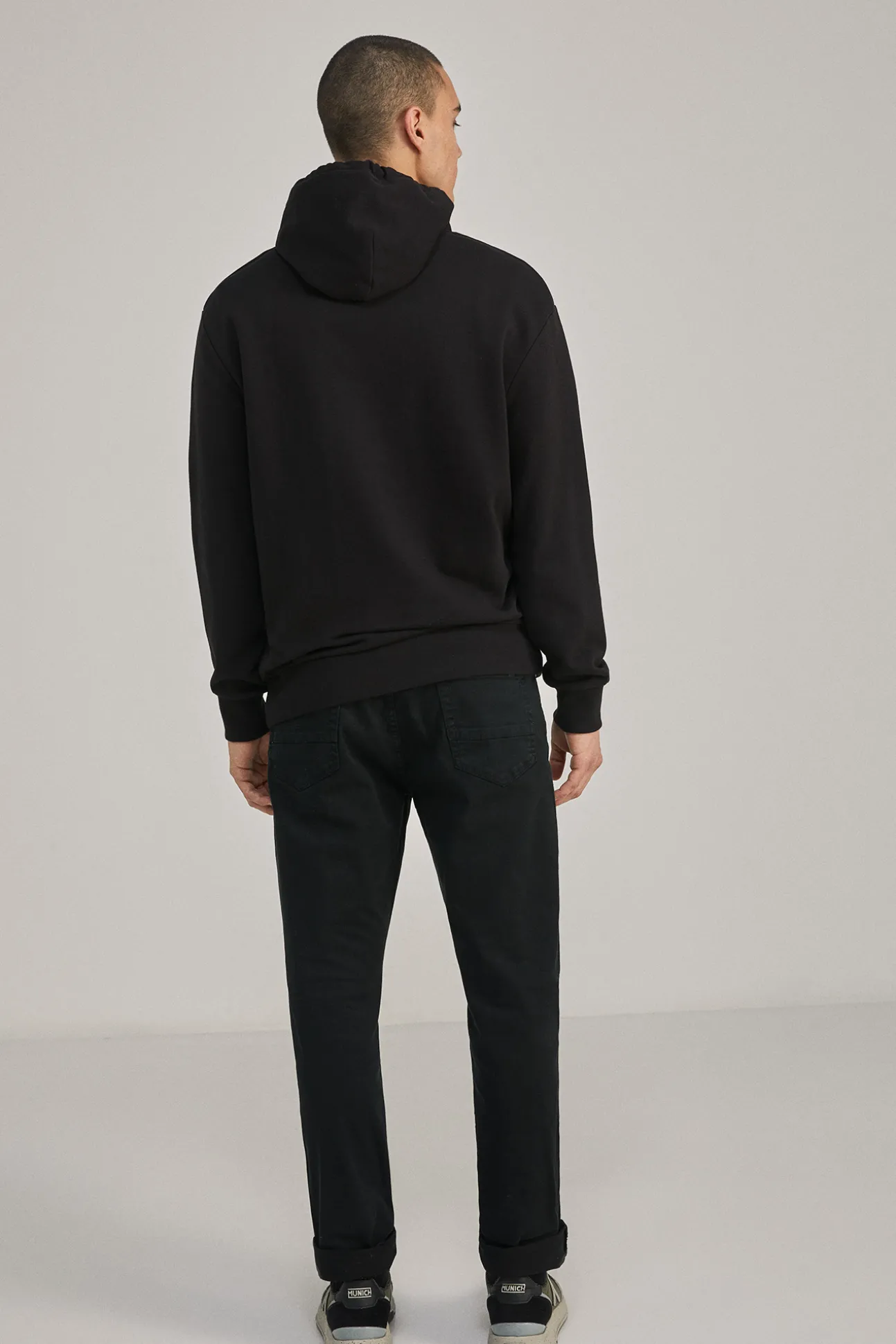 Pantalon Slim 5 Bolsillos Color