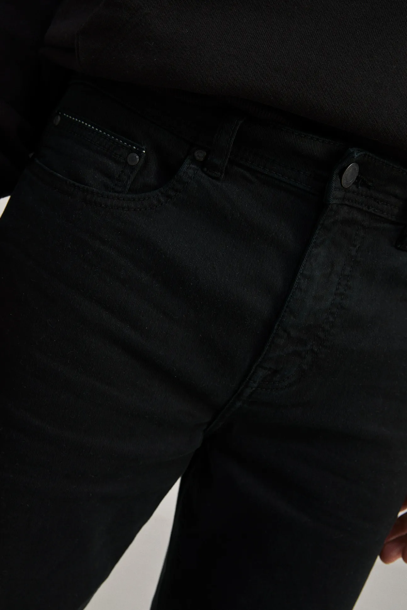 Pantalon Slim 5 Bolsillos Color
