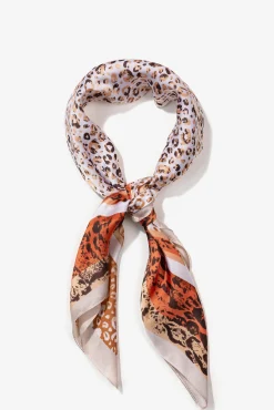 Panuelo De Raso Estampado