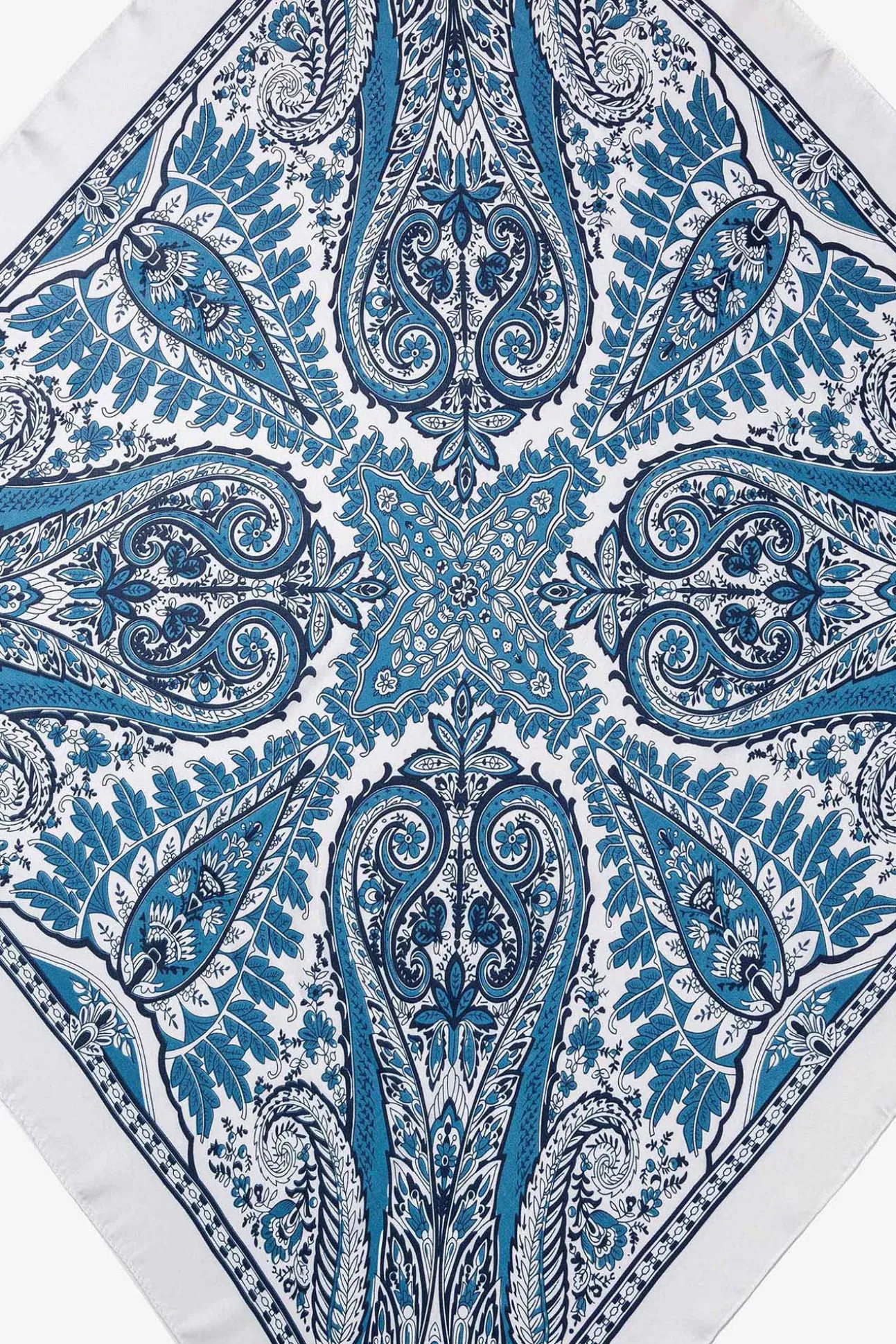 Panuelo De Raso Estampado