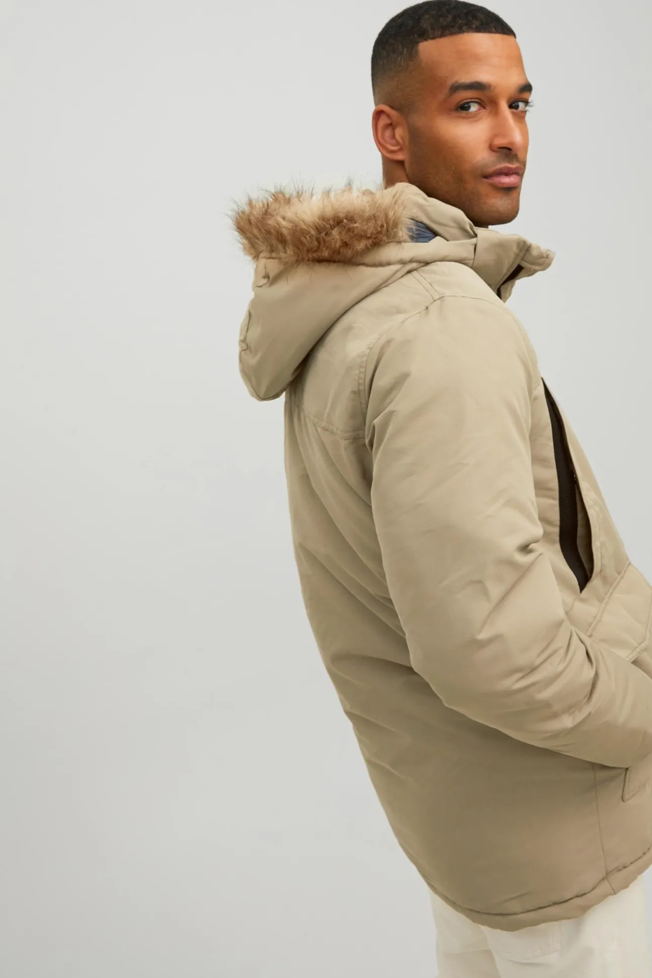 Parka Pelo Capucha