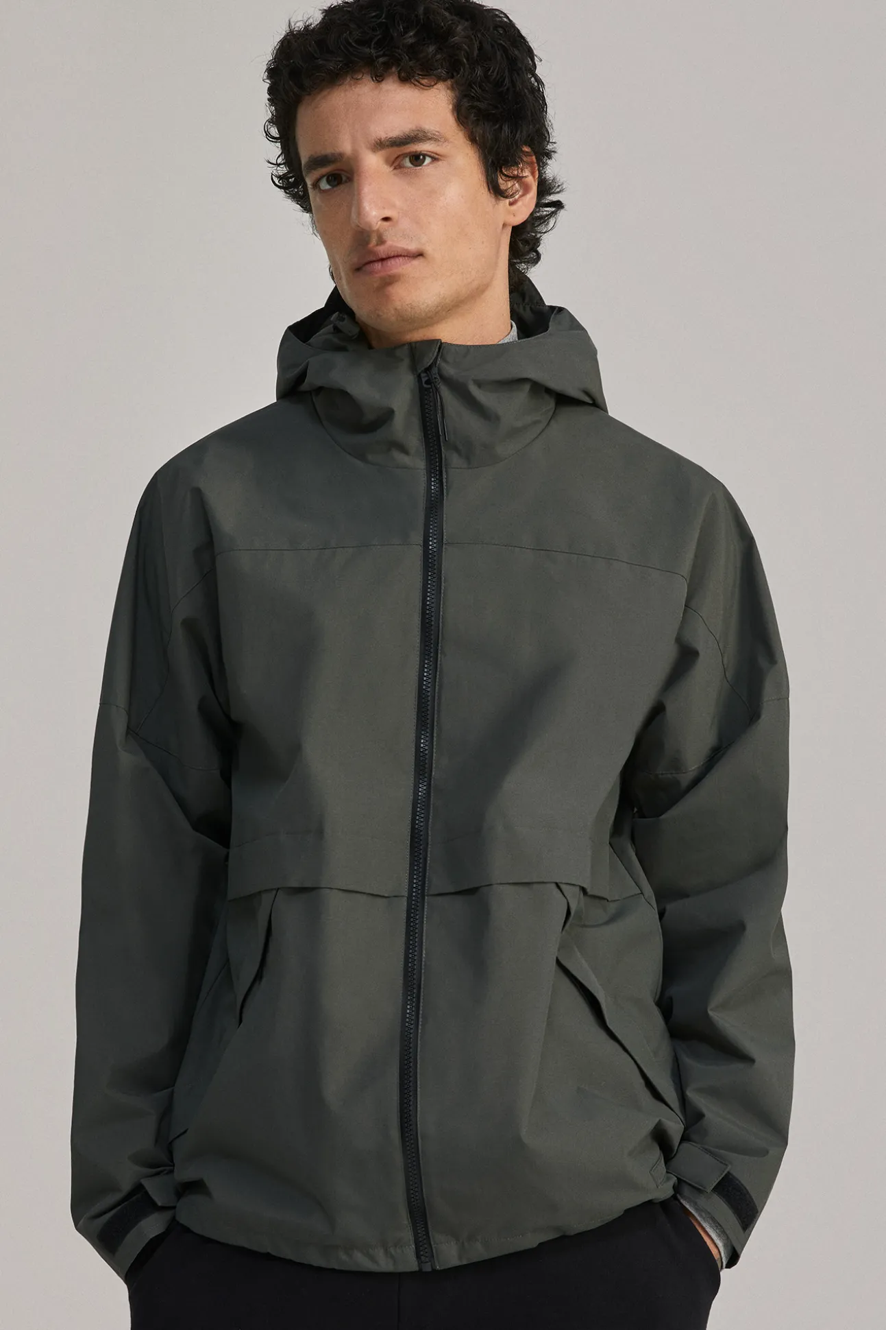 Parka Tecnica Capucha