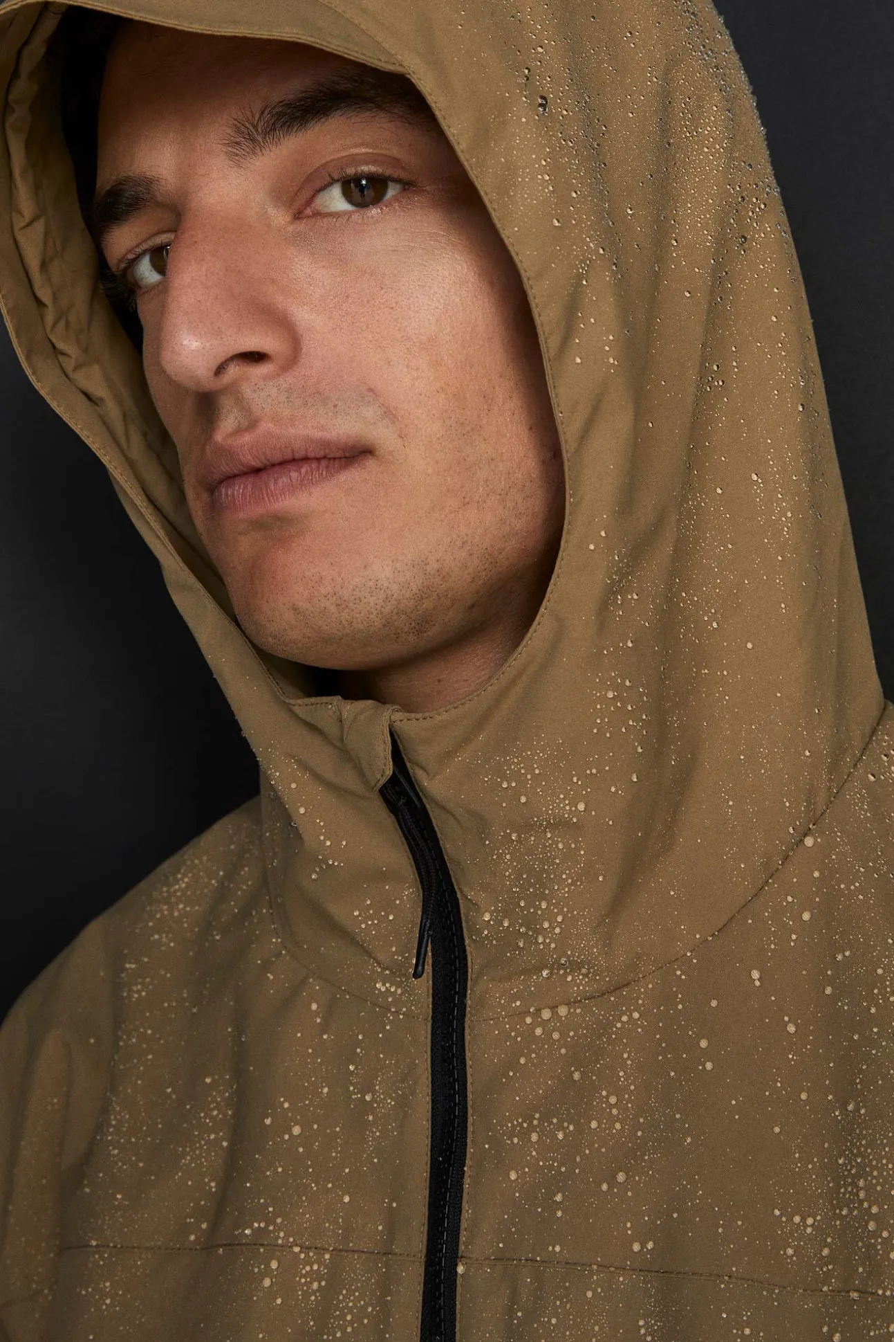 Parka Tecnica Capucha