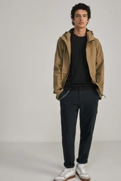 Parka Tecnica Capucha
