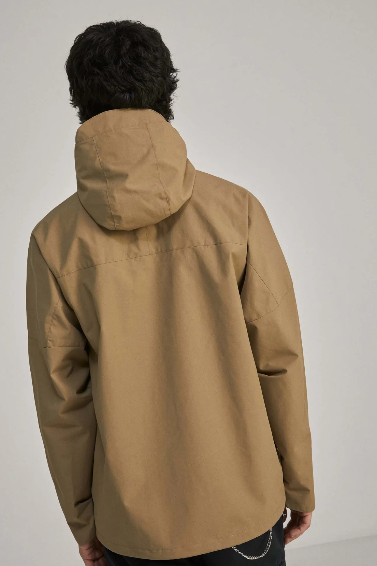 Parka Tecnica Capucha