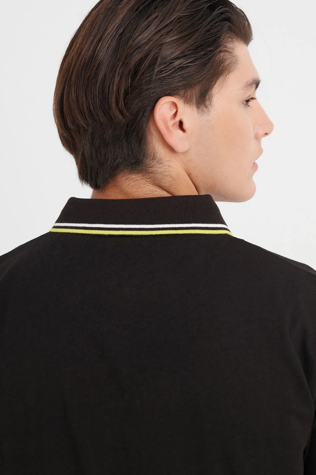 Polo Contrastes