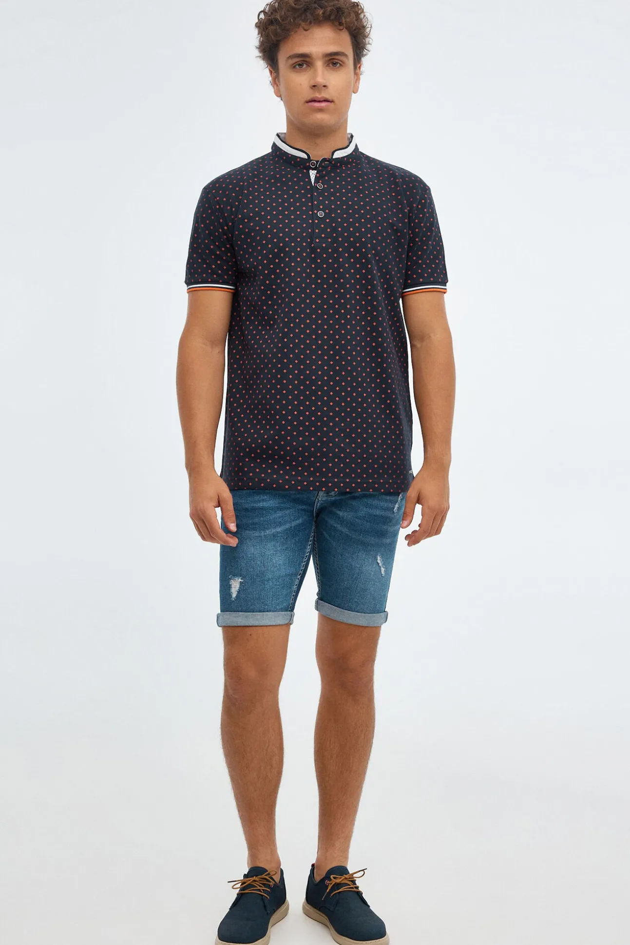 Polo Mao Estampado Geometrico
