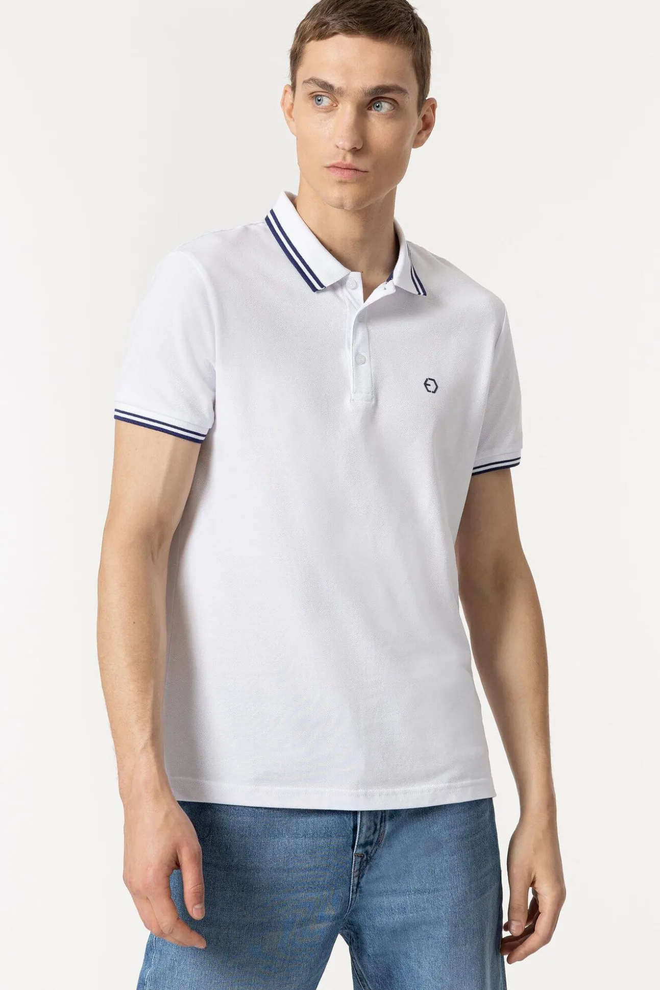 Polo Pique Con Detalle Rayas