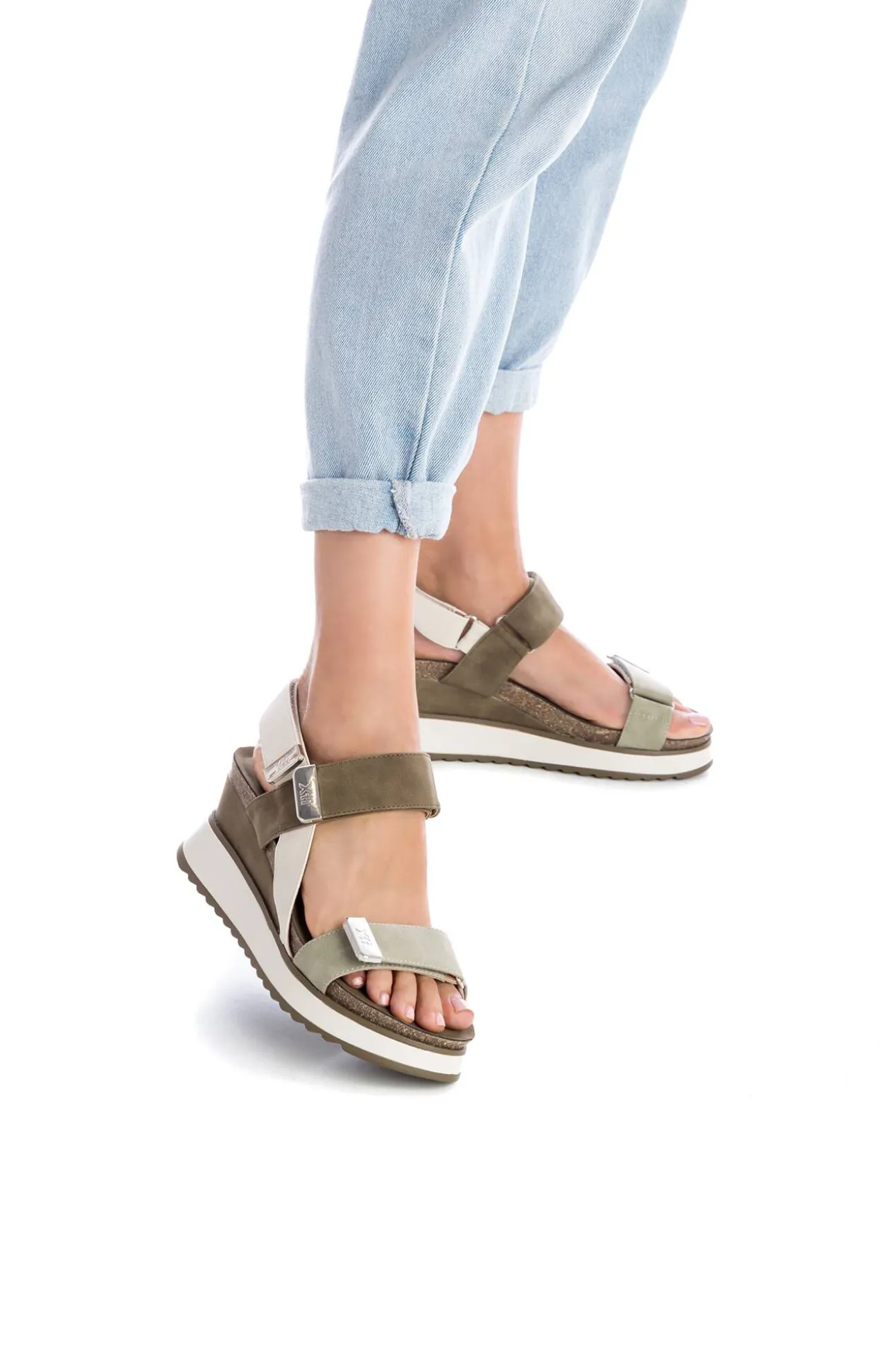 Sandalias Con Cuna