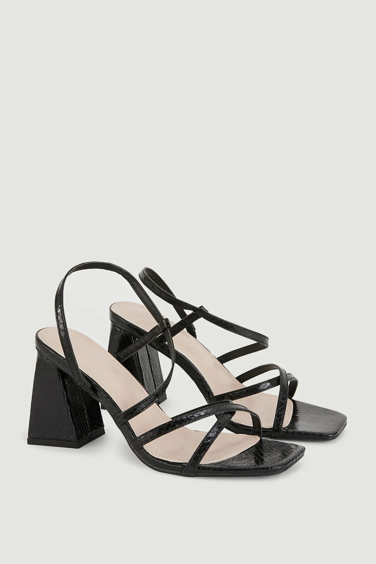 Sandalias Con Tiras Efecto Serpiente