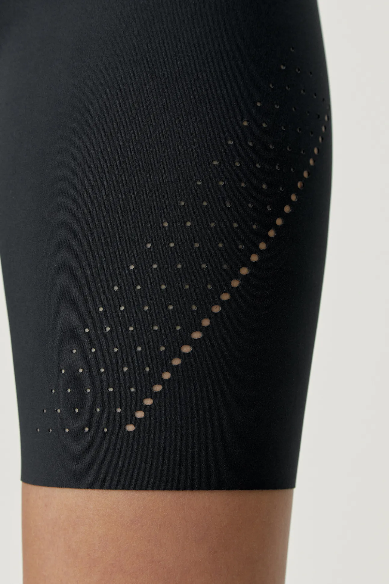Short Soata Black