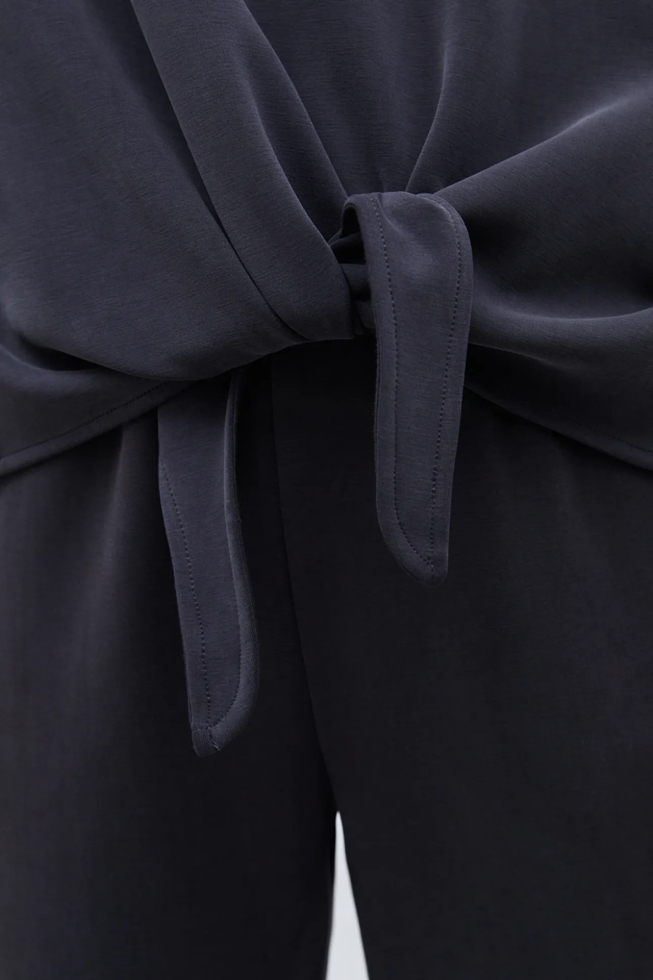 Sudadera Nudo Negro