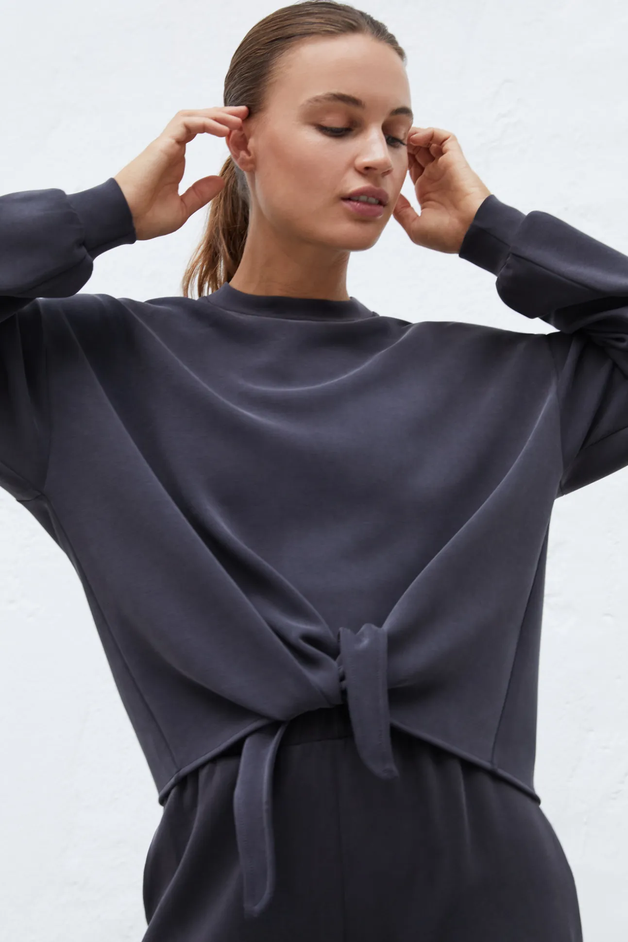 Sudadera Nudo Negro