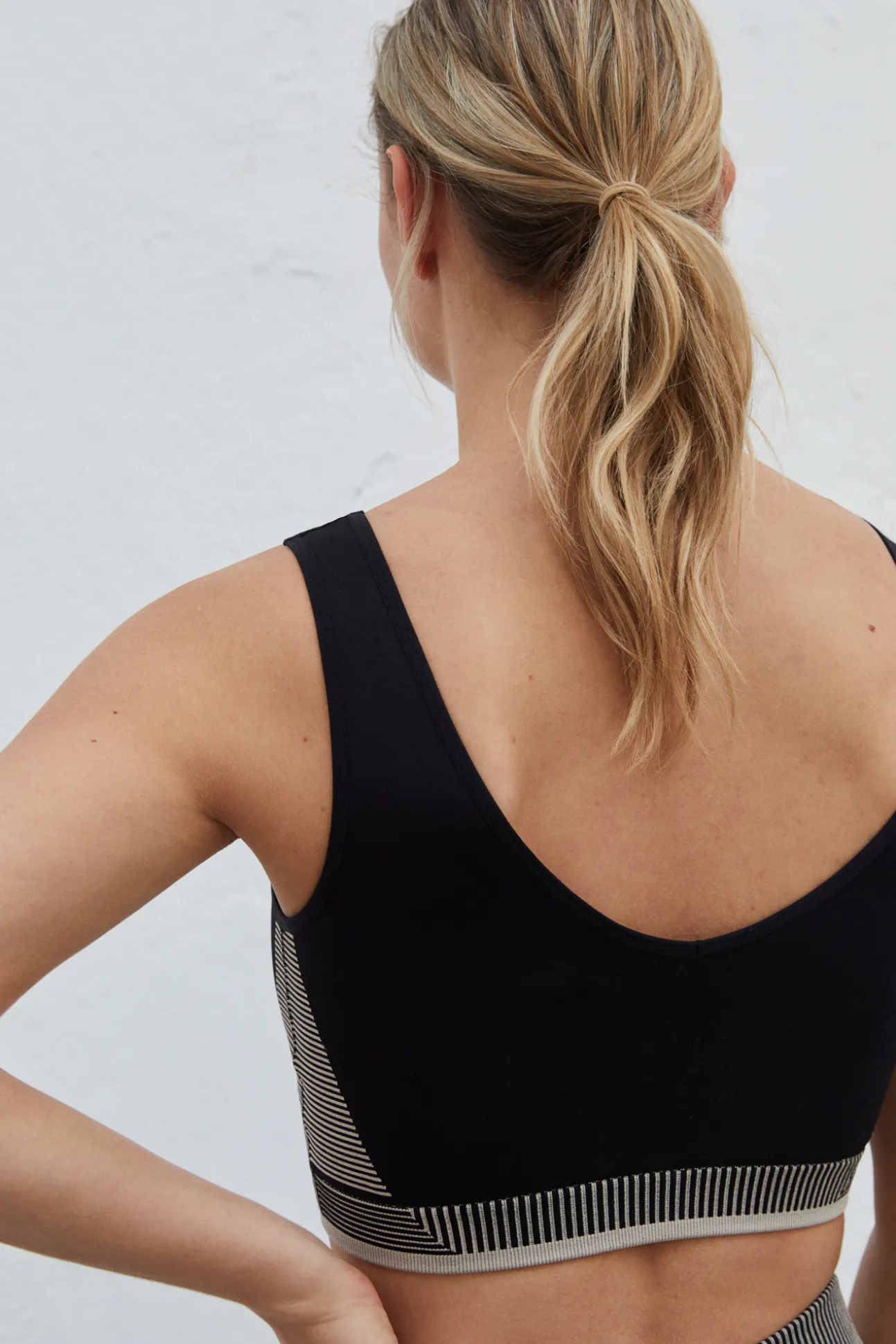 Sujetador Deportivo Negro Seamless Fit