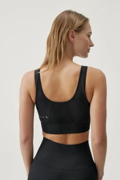 Top Akira Black