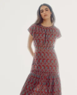 Vestido Bordados Perforados