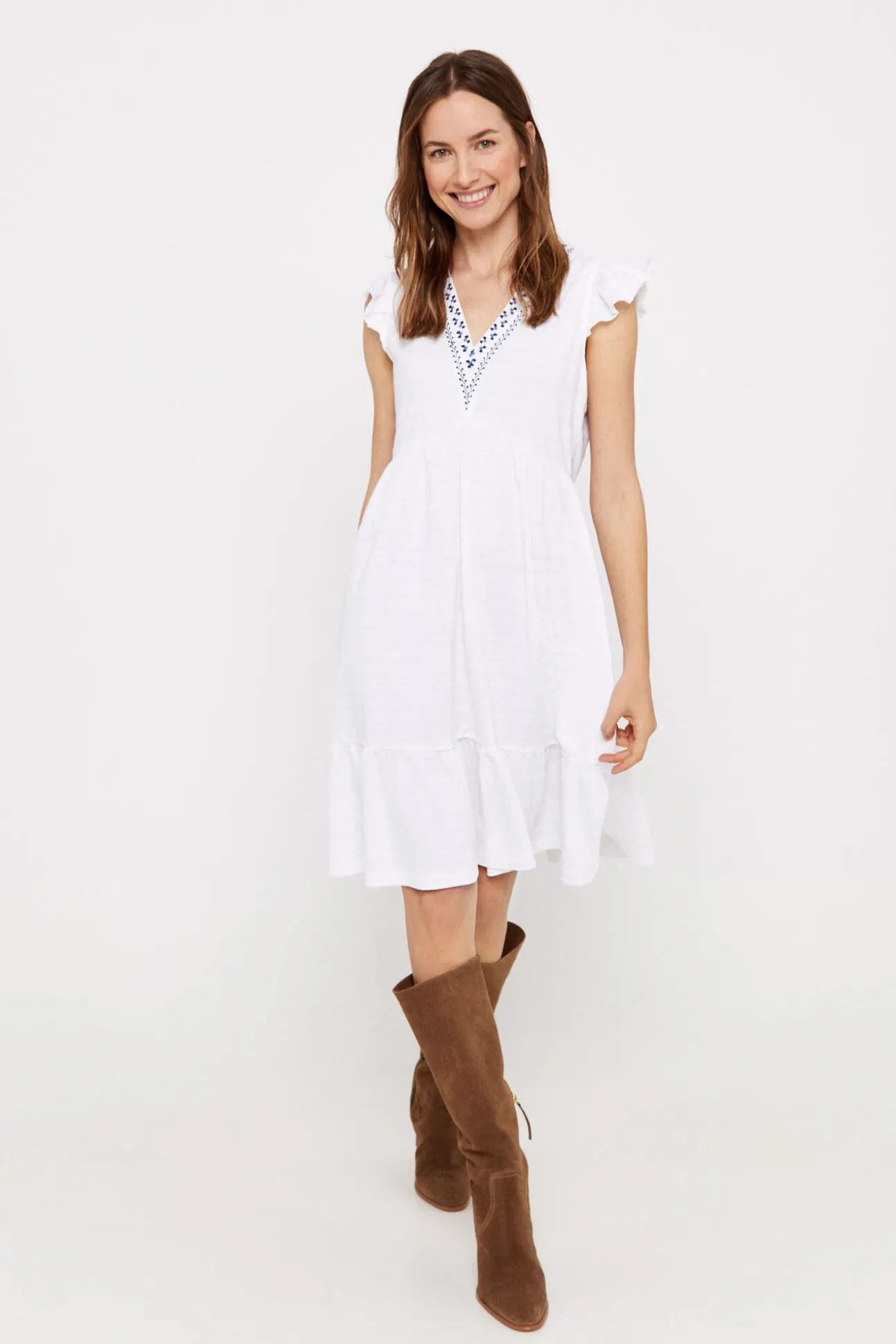 Vestido Corto Bordado