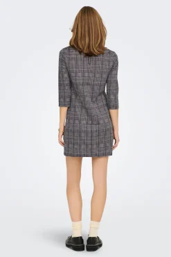 Vestido Corto Con Magas 3/4