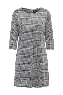 Vestido Corto Con Magas 3/4