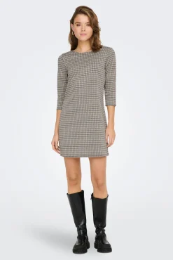 Vestido Corto Con Magas 3/4