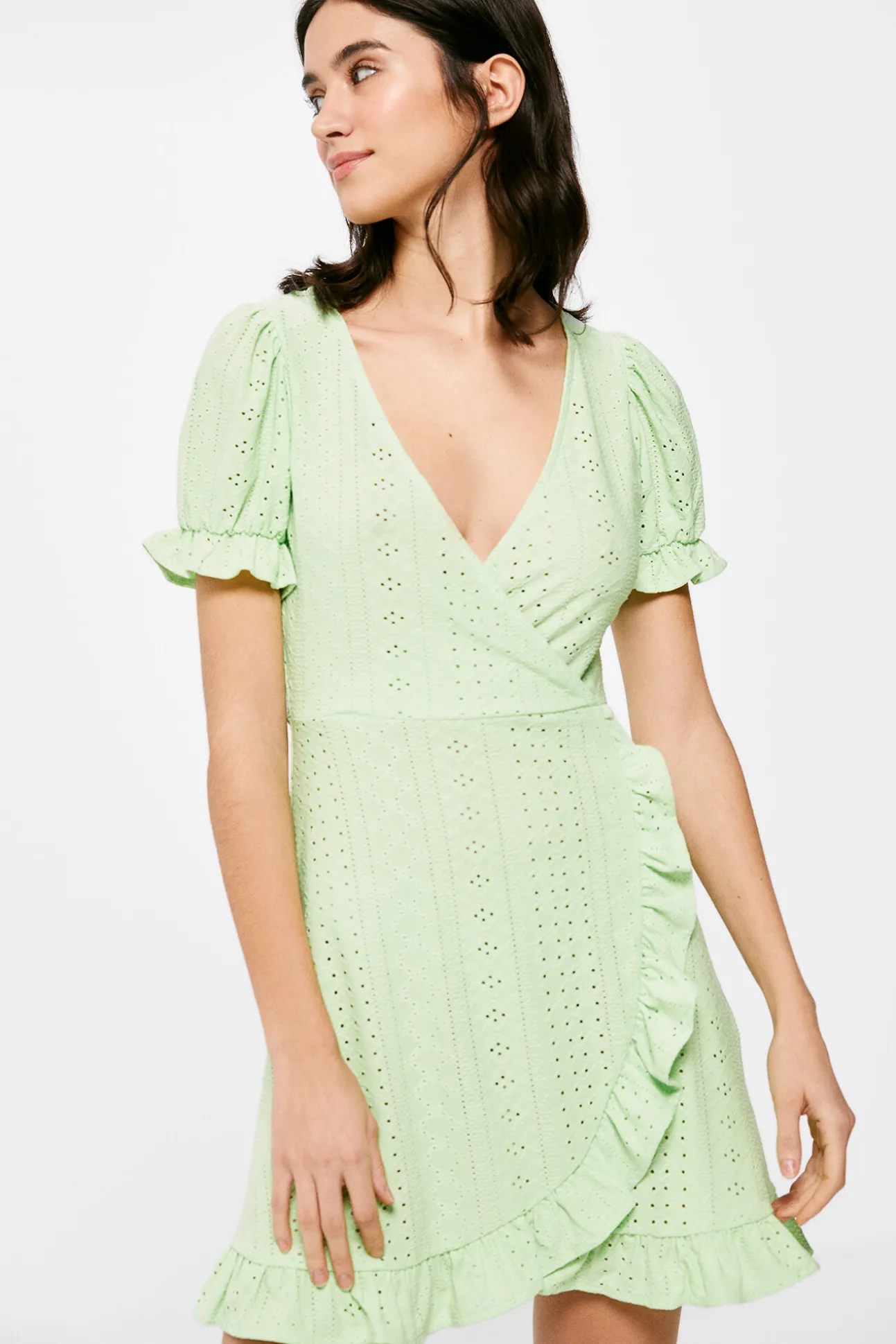 Vestido Corto Cruce Volantes