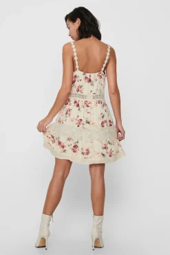 Vestido Corto Cuello Pico