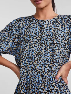 Vestido Corto De Mujer Floral.