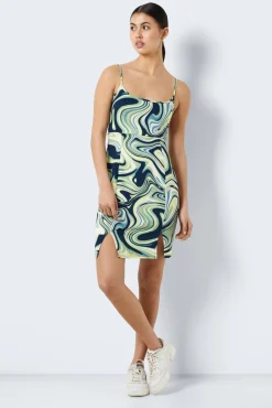Vestido Corto De Tirantes