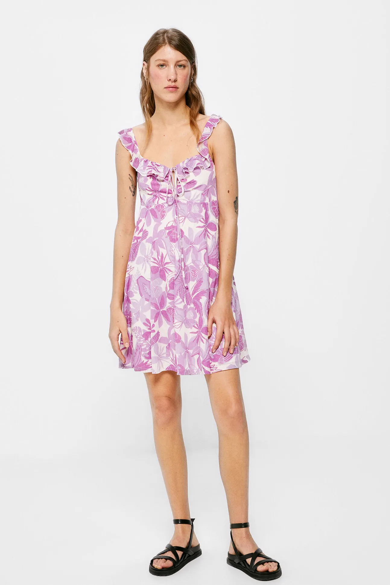 Vestido Corto Escote Lazo