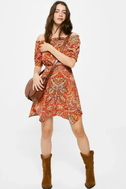 Vestido Corto Goma Escote